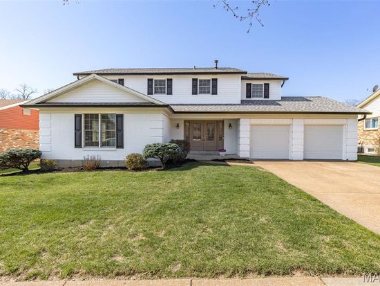 5150 Olde Silver Pl, Saint Louis, MO 63128