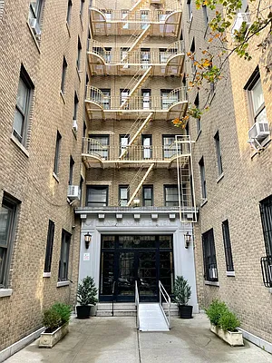 Rented by First Urban Management | media 15