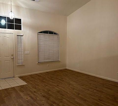 3rd image of 2787 E Plymouth Way