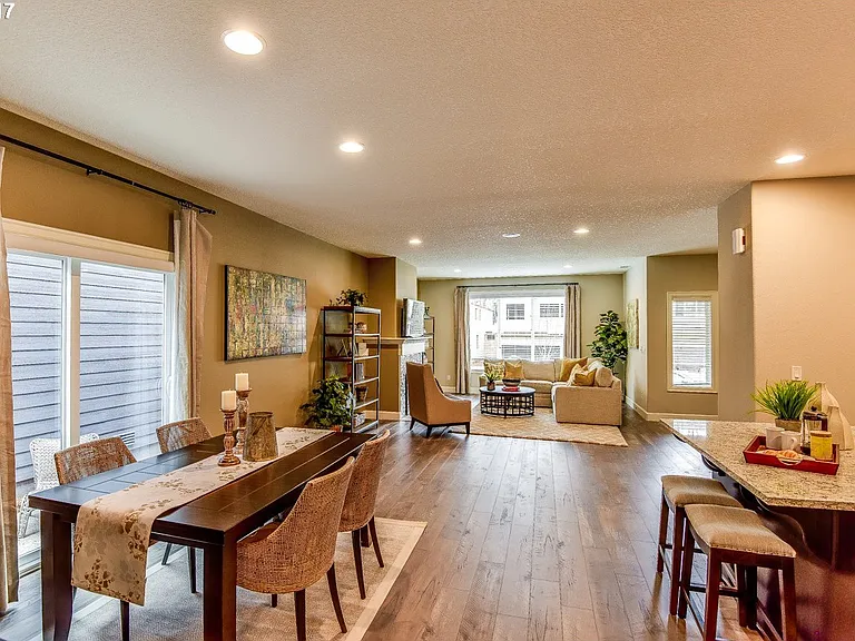 3765 SE McKenzie Ave — Photo 23