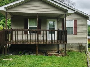 45 Stambaugh Estates Dr, Stambaugh, KY 41257