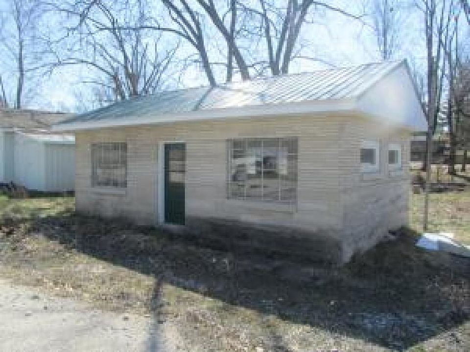 2nd image of 1830 10th St