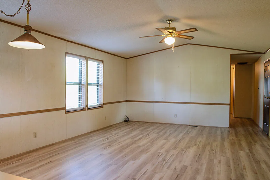 3 bed, 1216 sqft, $1,800 — Photo 3