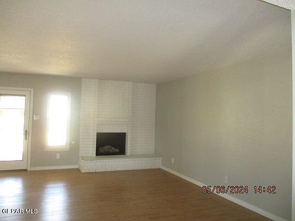 4th image of 704 Tepic Dr
