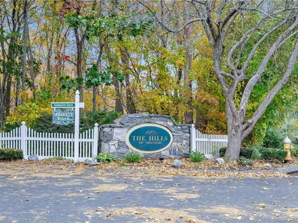 303 Fairmount Drive #A, Monroe, CT 06468