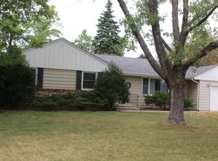 6908 Southdale Rd, Edina, MN 55435