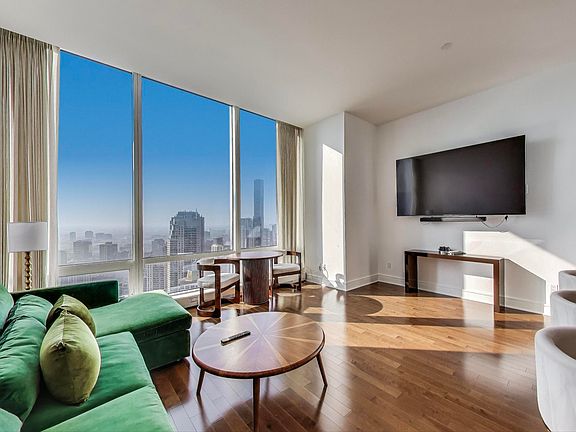 3rd image of 401 N Wabash Ave #4OC