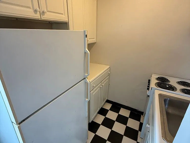 Sixteen53 Prospect Avenue — Photo 11
