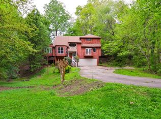 5966 Lakeshore Dr SE, Mableton, GA 30126