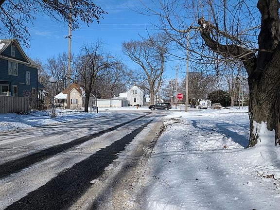 4th image of 104 S Cottage Grove Ave