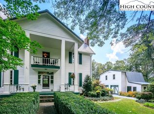 8646 State Highway 183, Newland, NC 28657