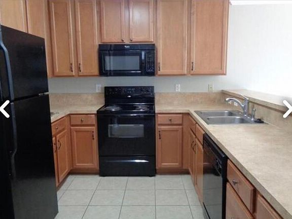 5th image of 1030 N Black Cherry Dr