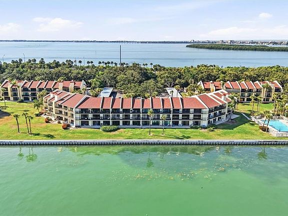 3rd image of 7520 SUNSHINE SKYWAY LANE S #T19