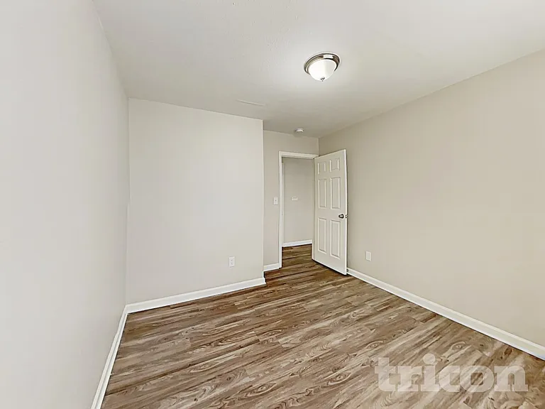 113 Elgin Ln — Photo 18
