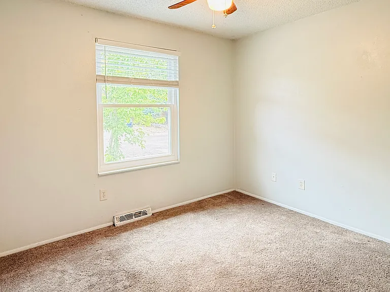 6436 S Kline St — Photo 10
