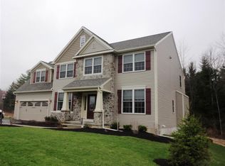 8 Sage Ct, Ballston Lake, NY 12019