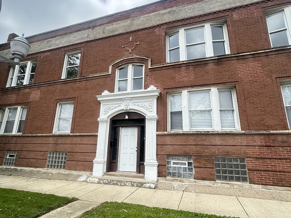 1st image of 1852 W 58th St Unit 3
