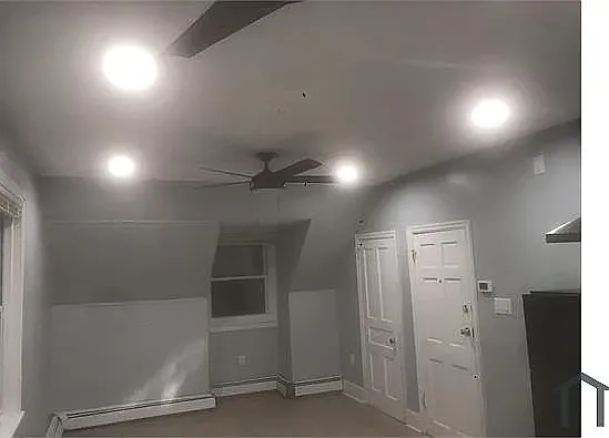 1 bed, 550 sqft, $1,100 — Photo 2