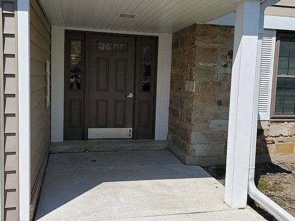 3rd image of 288 Pembridge Ln Unit B2