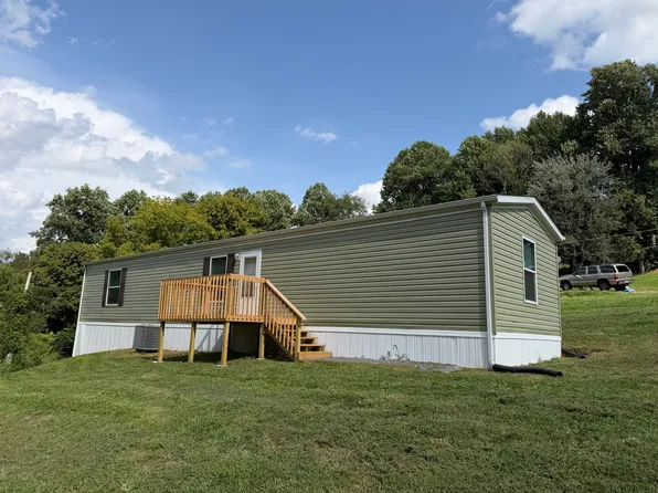 597 Beechwood Rd, Kingsport, TN 37663
