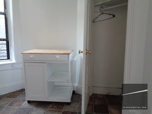 Rented by Highline Residential | media 23