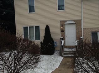 1335 Riddle Ave, Morgantown, WV 26505