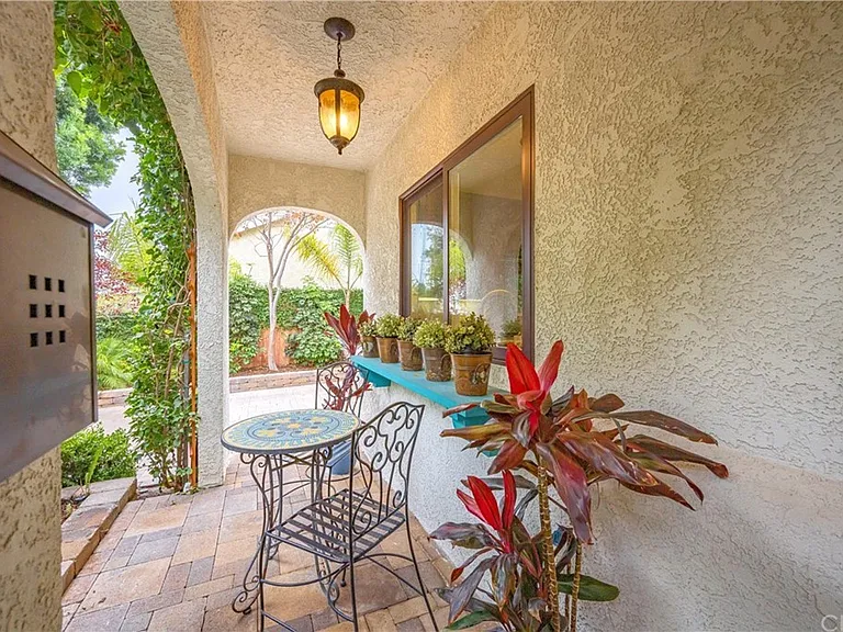 1337 Vuelta Grande Ave — Photo 23