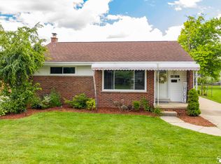 6534 Cardwell St, Garden City, MI 48135