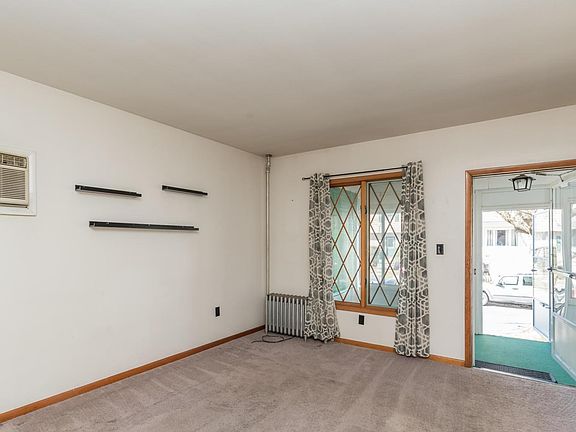 3rd image of 74 N Thomas Ave #1