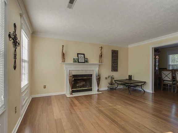 5th image of 1200 Folkstone Pl