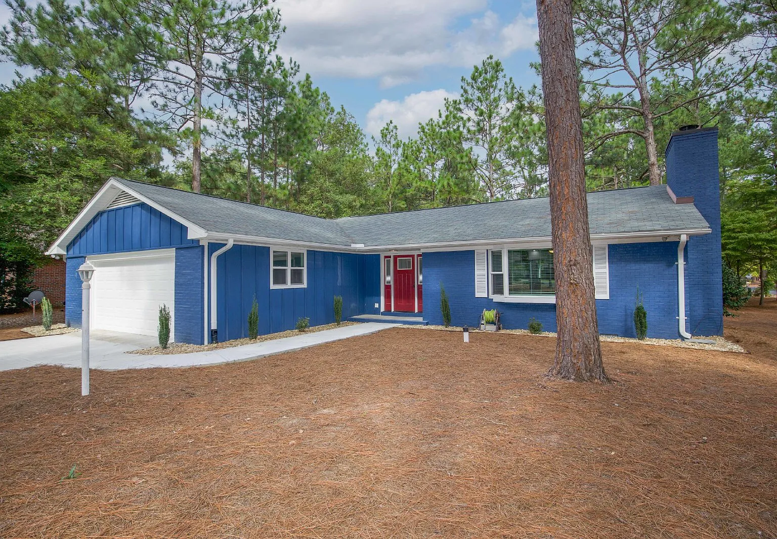 3 bed, 2.0 bath, 2000 sqft, $2,400 — Photo 4