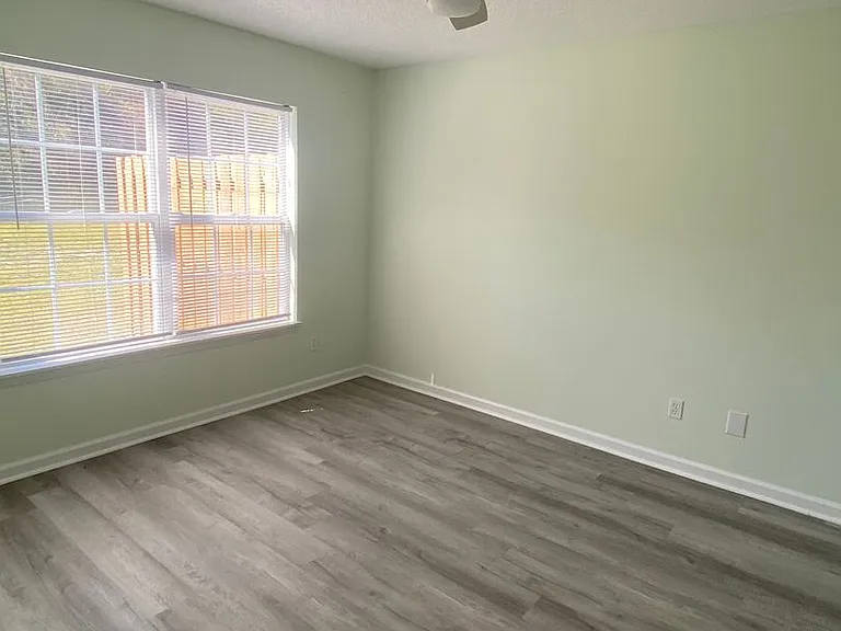 Ocean Highway Apartments — Photo 21