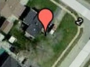 2 Cawdor Ln, New Castle, DE 19720