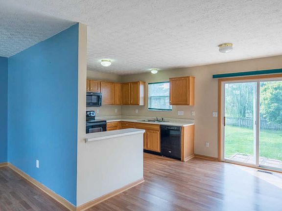 5th image of 5457 Wellcrest Ct