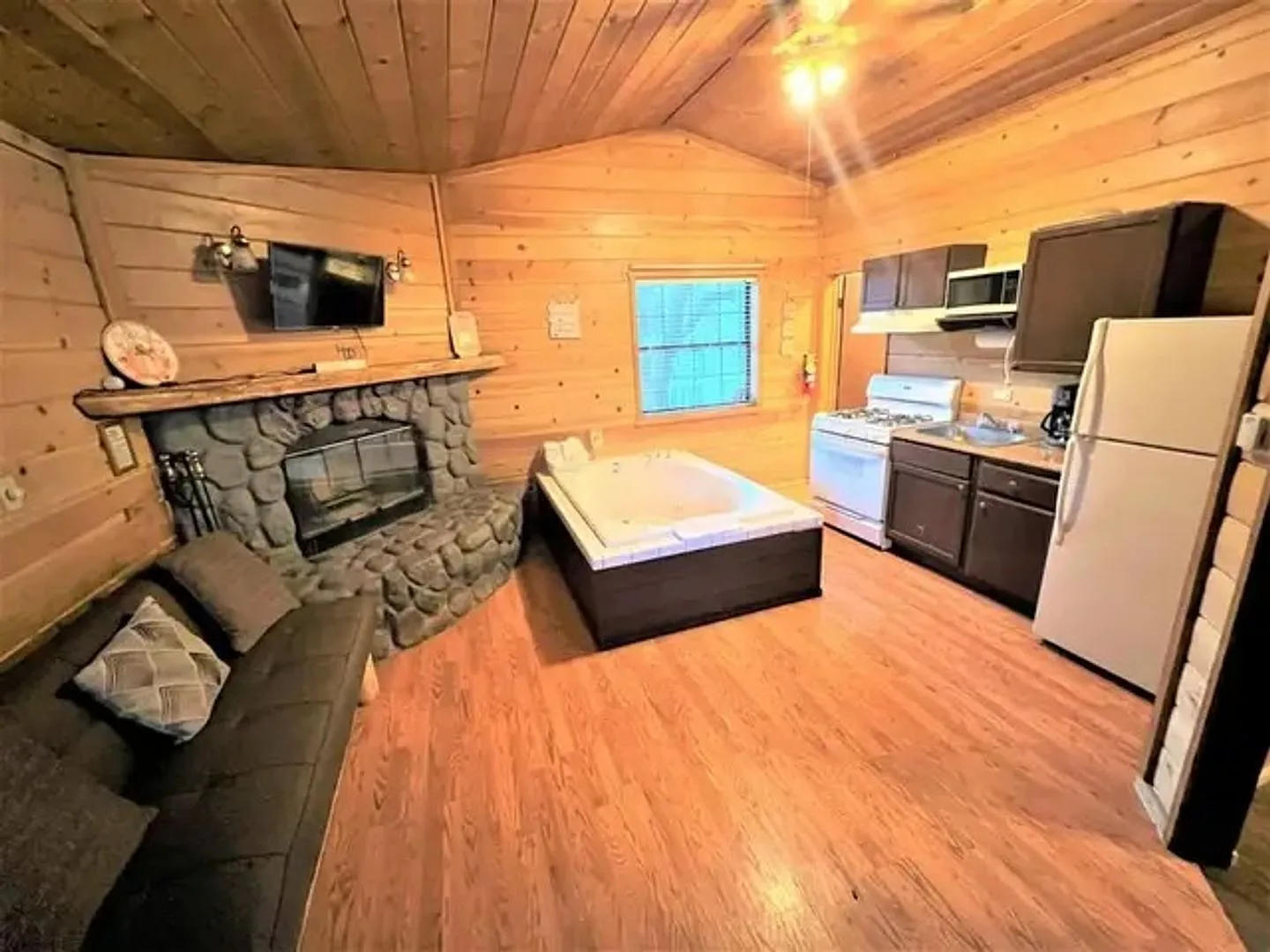 Bear Manor, Big Bear, CA — Photo 3