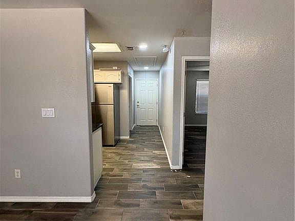 3rd image of 2201 Perkins Ave