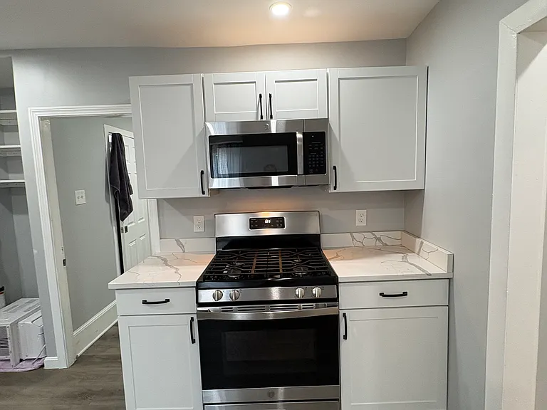 161 Beech St — Photo 10