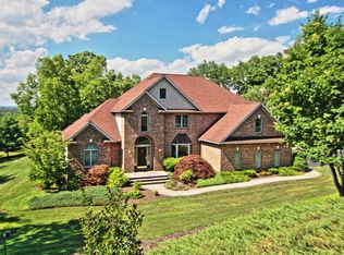 1745 Honeysuckle Ln, Pottstown, PA 19465