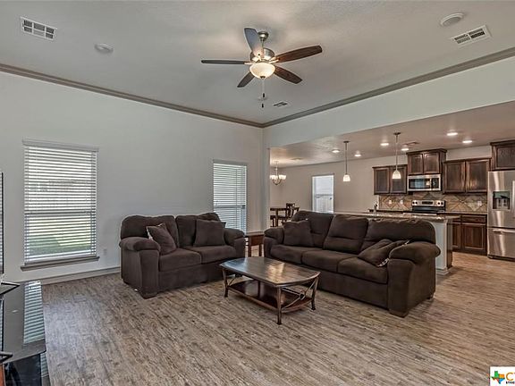 3rd image of 904 Paseo Del Plata
