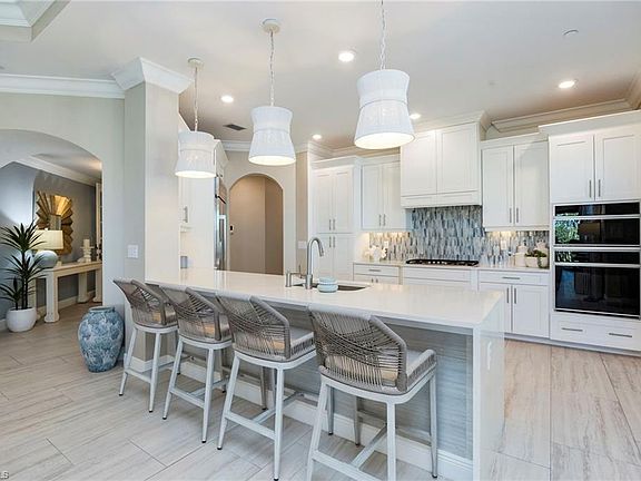 4th image of 16351 Viansa WAY #202