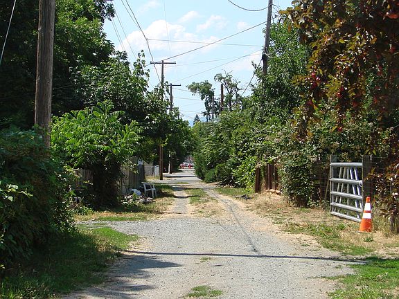 Alley way