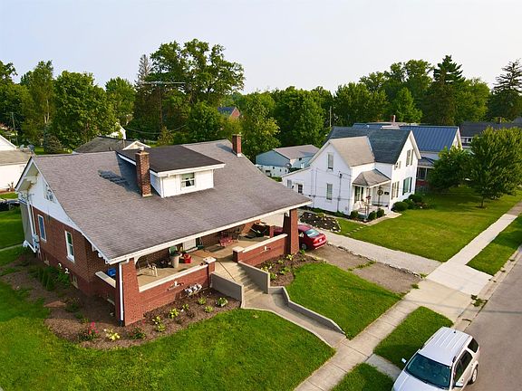 5th image of 303 N Elm St