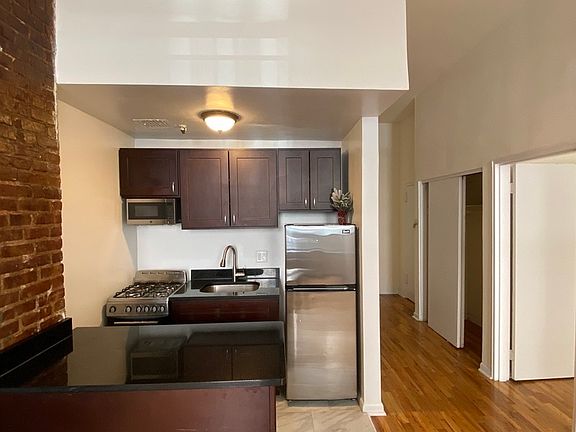 4th image of 314 W 89th St #3F