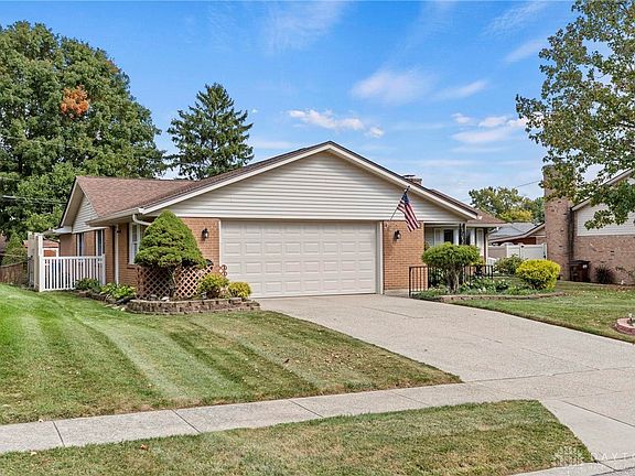 2nd image of 383 Zimmer Dr