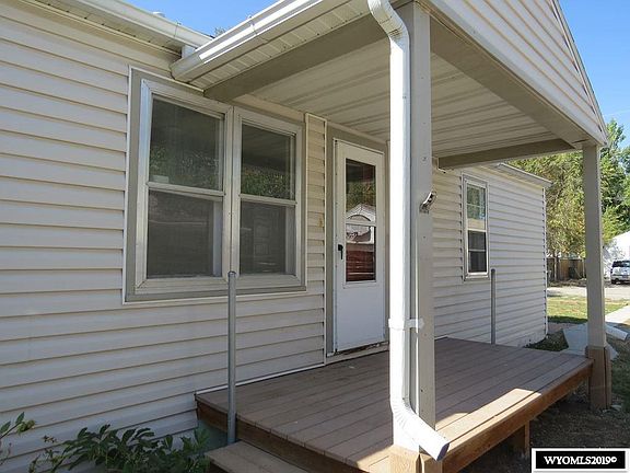 4th image of 1010 E Lincoln Ave
