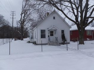 1999 9th St, Muskegon Heights, MI 49444