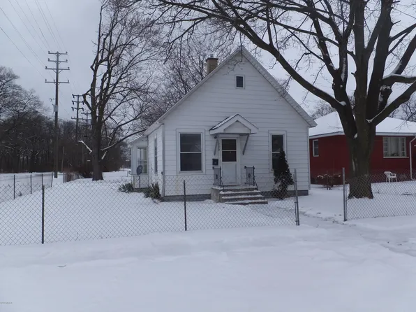 1999 9th St, Muskegon Heights, MI 49444