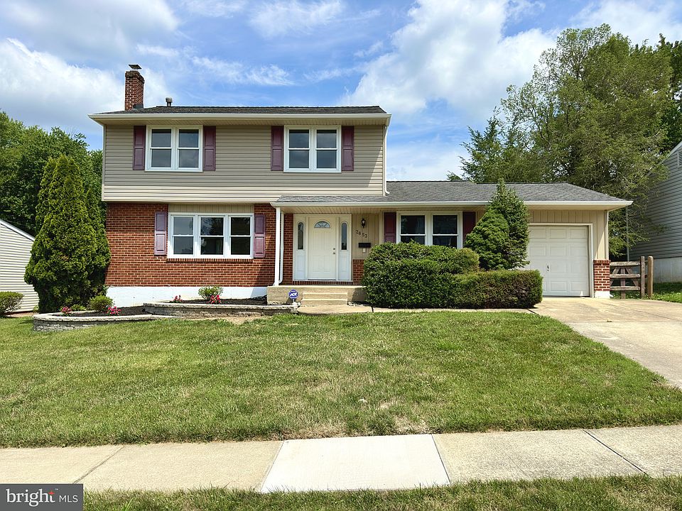 1st image of 2853 W Oakland Dr