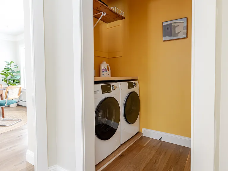 Main floor
Laundry and Dryer