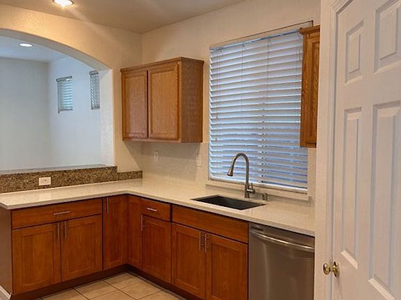 3rd image of 9060 Chianti Cir